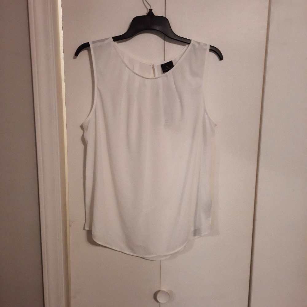 Worthington sleeveless white blouse size large